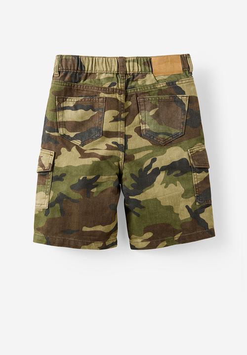 Cotton On - Super Baggy Short - Camo/Cargo