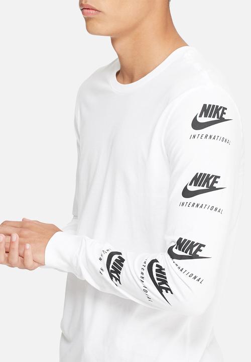 Nike - RU art tee