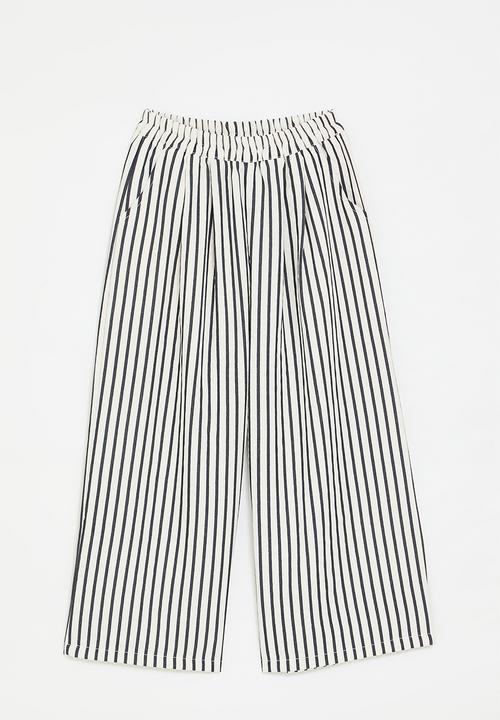 Pop Candy - Wide casual pants - white/black stripes
