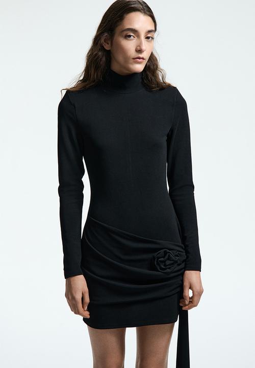 H&M - Shoulder-pad dress - black