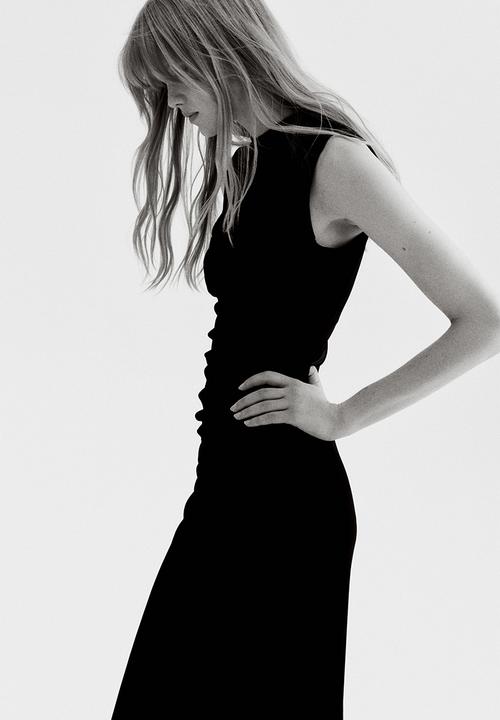 H&M - Sleeveless velour dress - black