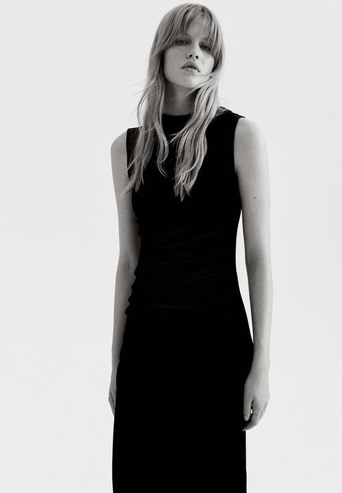 H&M - Sleeveless velour dress - black