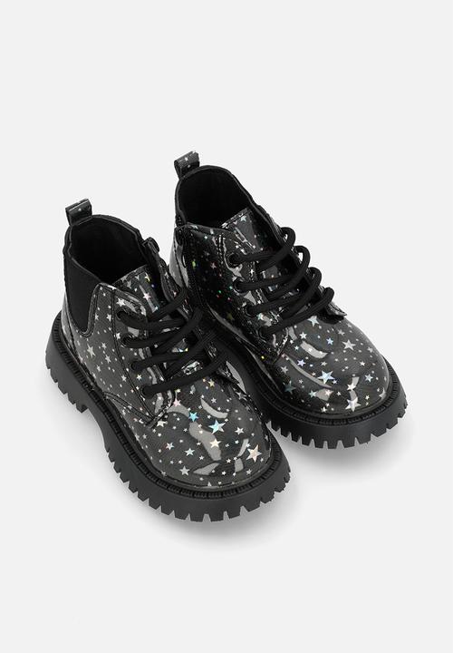 Pop Candy - Star printed boots - black