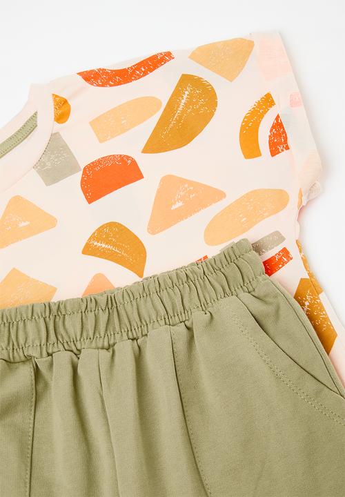 Pop Candy - Abstract print tee with shorts - neutral/army green