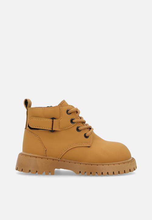 Pop Candy - Lace-up boots with mock strap - ginger