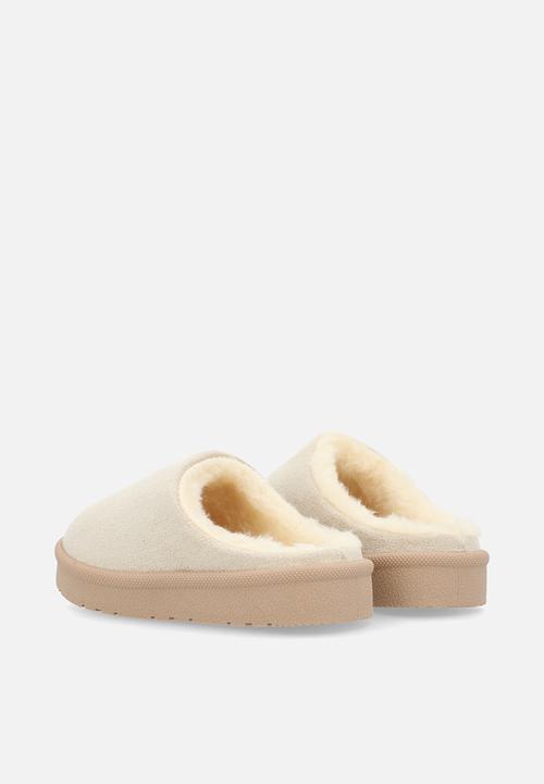 Pop Candy - Sherpa lined slippers - beige