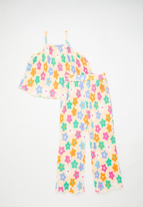 Pop Candy - Floral printed plisse camisole with flared leggings - multi