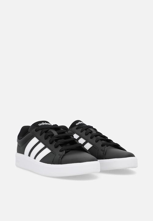 adidas Performance - Grand Court 3.0 J - Core Black/Ftwr White/Ftwr White