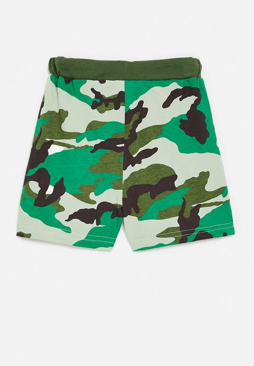 Pop Candy - Camo shorts - green