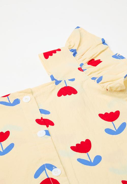 Pop Candy - Frilled sleeve top & frilled shorts set - cream/roses