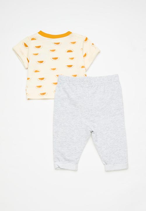 Pop Candy - Sun aop tee with embroidered slog and leggings - white/grey