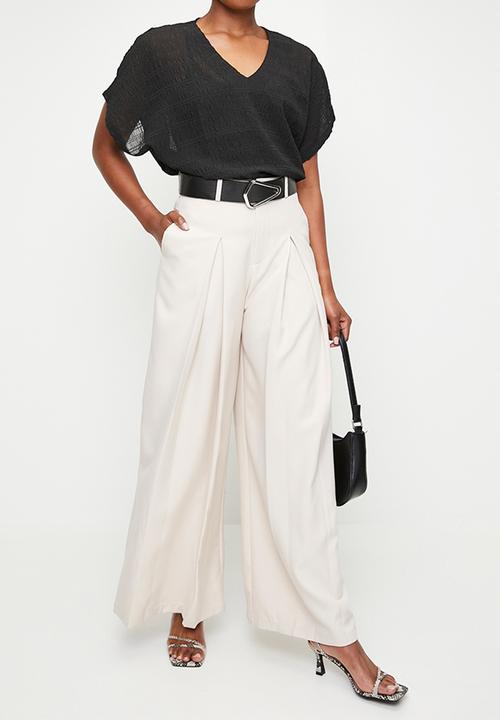 edit - Laundered v-neck boxy shell - black