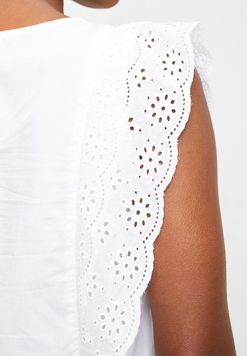 edit - Poplin shell with cut out sleeve - white