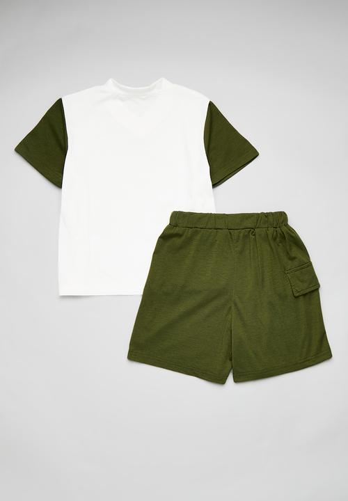 Pop Candy - V-neck tee & shorts set - white/dark green