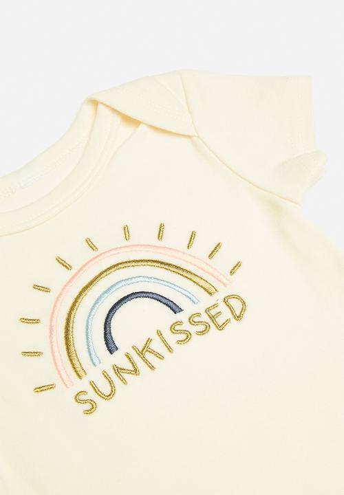 Pop Candy - Embroidered graphic and slogan romper - cream/rainbow/sunkissed