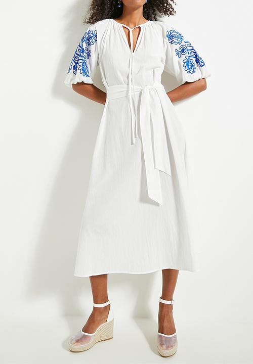edit - Short sleeve embroidery tunic - white