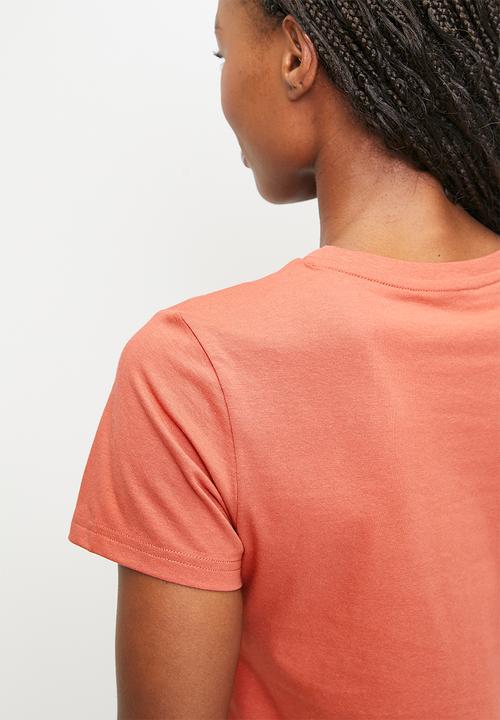 PUMA - ESS No. 1 Logo Tee W - Exotic Red