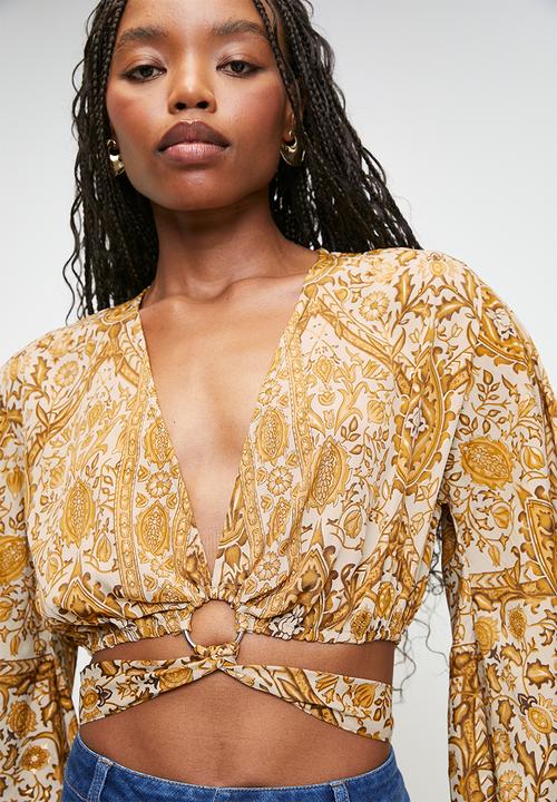 MANDI - Extreme Bell Sleeve With Tie Front D-Ring Detail - Mustard