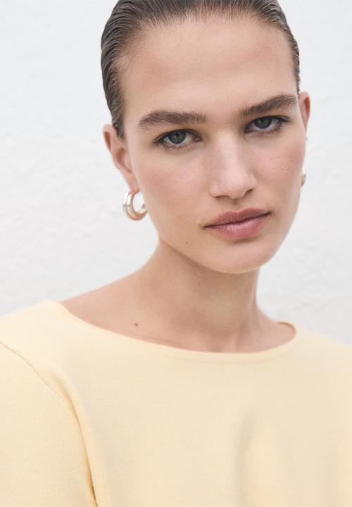 MANGO - Sweater xemeneia - light/pastel yellow