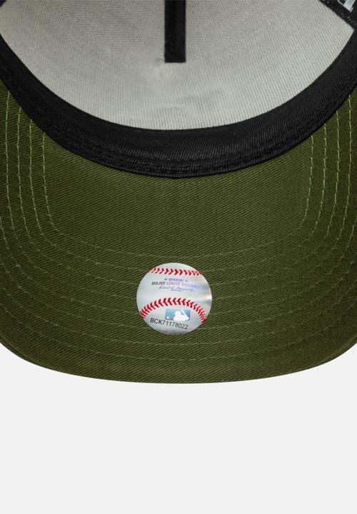 New Era - Ws Patch E-frame 9Forty - Light Beige