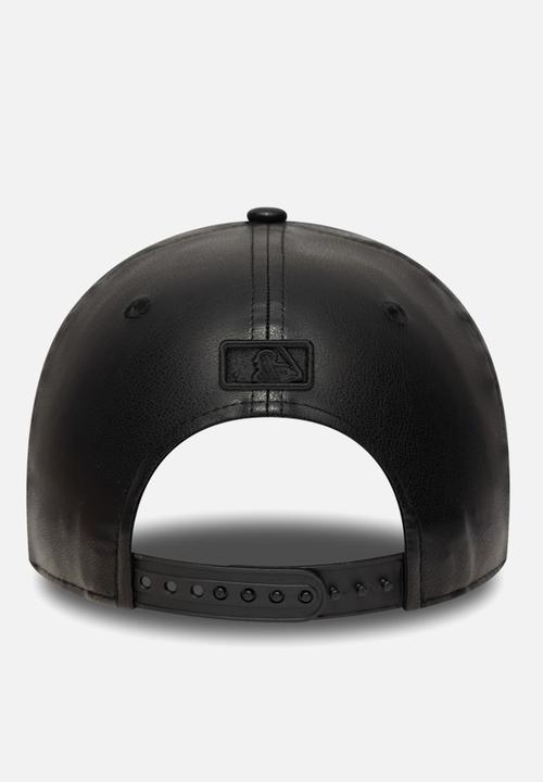 New Era - PU 9Forty® M-Crown LA - Black