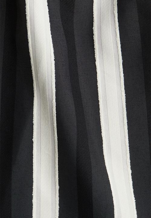 H&M - Dobby-weave shorts - black striped