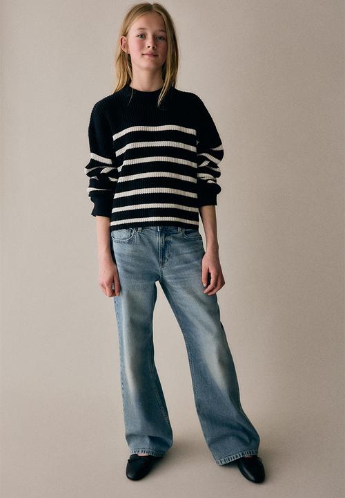 H&M - Baggy fit bootcut leg jeans - denim blue 