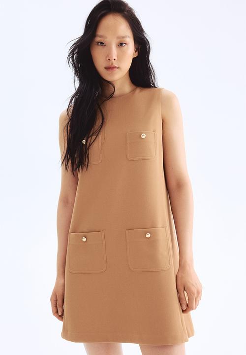 Pocket-detail shift dress - beige - 1297149004