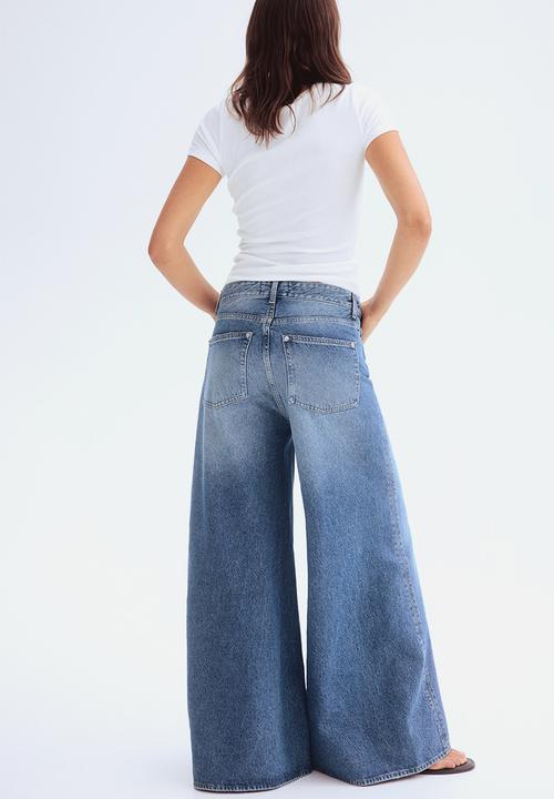 H&M - Flared jeans - denim blue