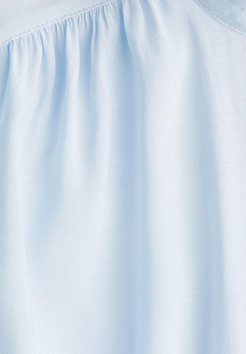 H&M - Puff-sleeved blouse - light blue