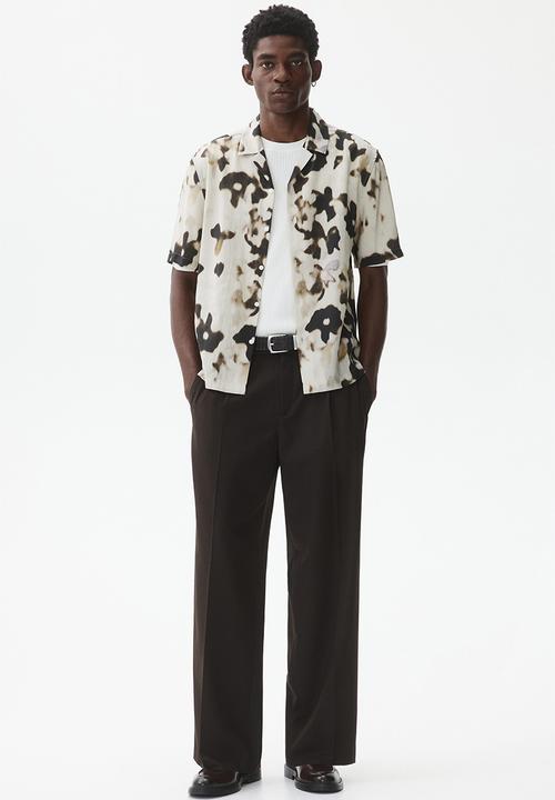 H&M - Regular fit patterned resort shirt - light beige