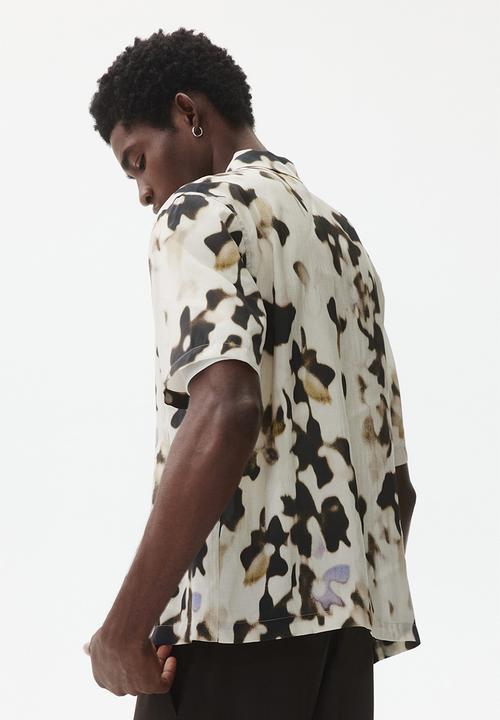 H&M - Regular fit patterned resort shirt - light beige