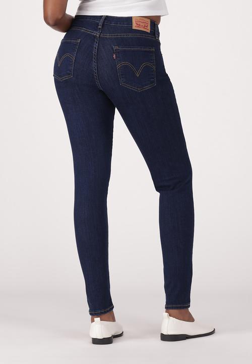 Levi’s® - Curvy Skinny Jeans - Outside The Screen