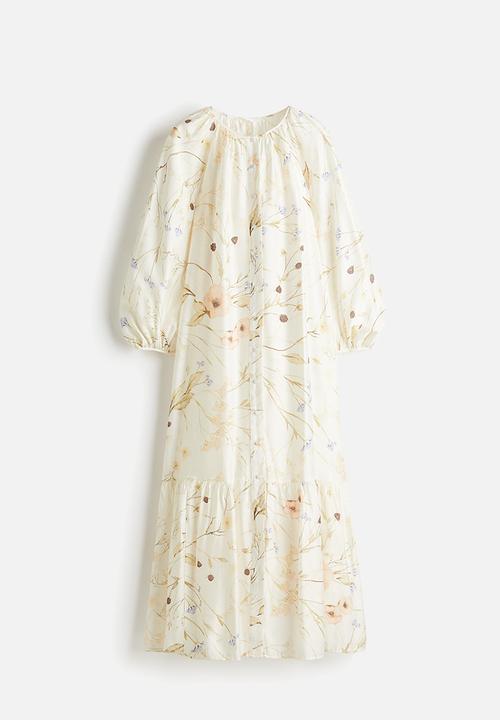 H&M - Oversized tie-belt dress - white floral 