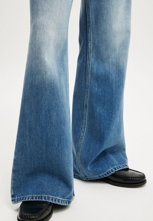 Cotton On - Baggy Bootcut Jean - Nebraska Blue