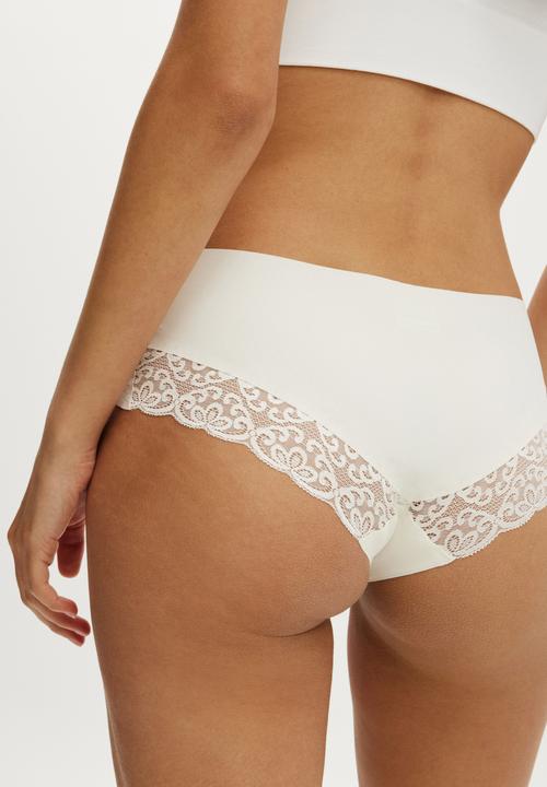 Cotton On - Party Pants Boyleg Brief - Cream