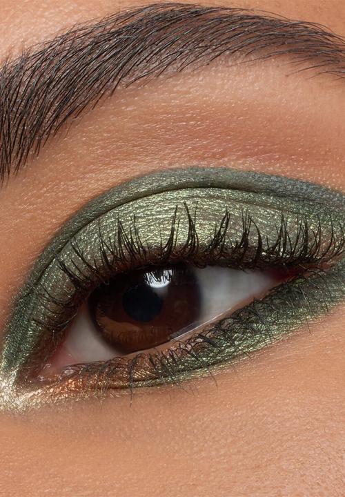 essence - The Most Beautiful Eid Makeup Set