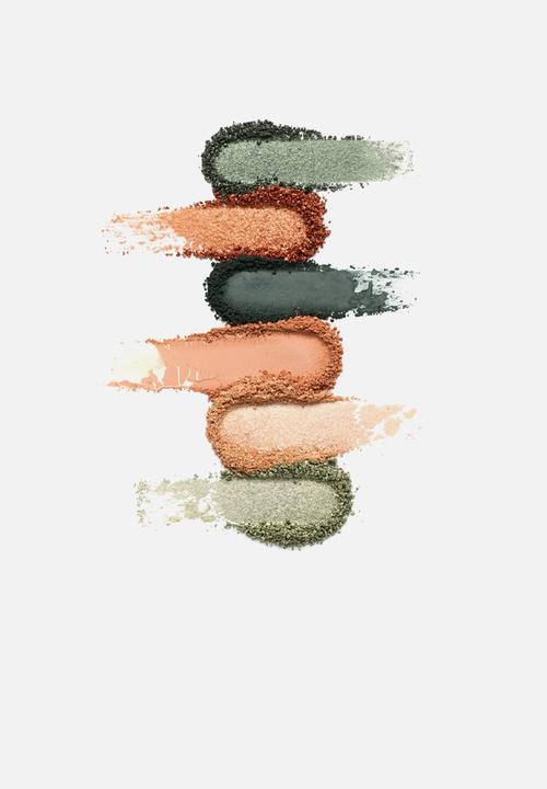 essence - The Most Beautiful Eid Makeup Set