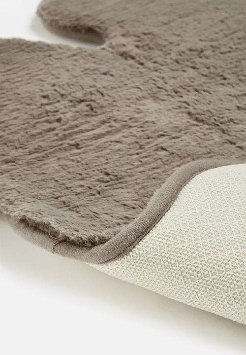H&S - Bear rug - Taupe