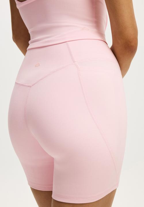 Cotton On - Ultra Soft Side Pocket Bike Short - Cherry Dream