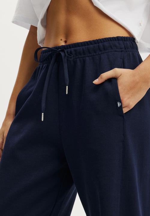 Cotton On - Summer Fleece Barrel Sweatpant - Prep Sport Navy