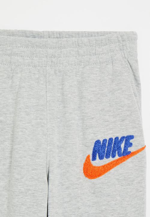 Nike - Nike club chenille joggers - light smoke gray heather