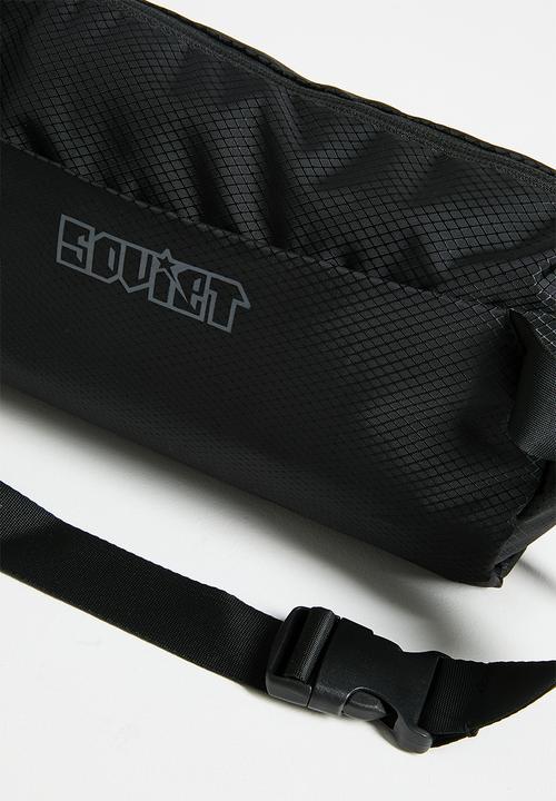 SOVIET - Sambass Cross Body Waist Bag - black