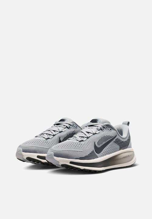 Nike vomero 18 grade school - wolf grey/anthracite-pure platinum