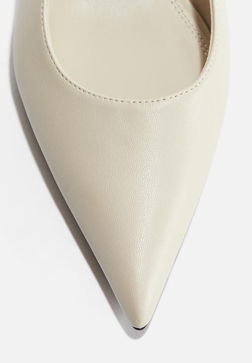 H&M - Kitten-heeled pointed slingbacks - light beige