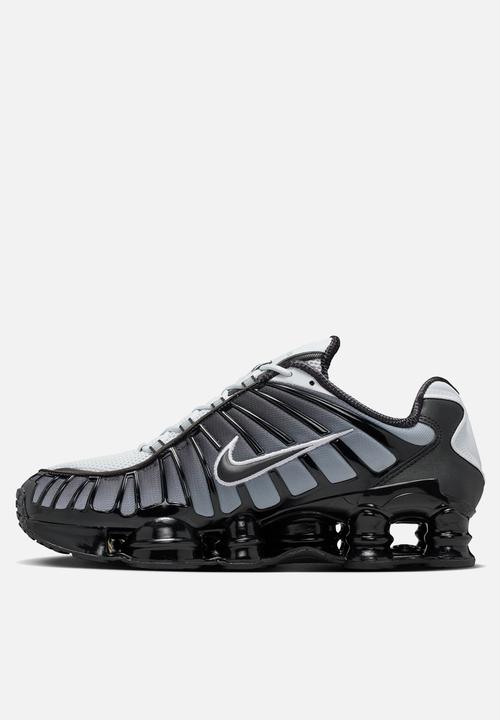 nike shox womens amazon