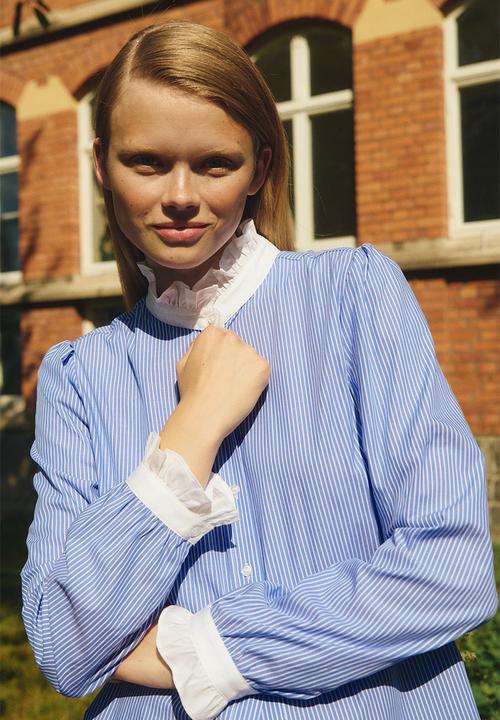 H&M - Frilled-collar blouse - blue striped