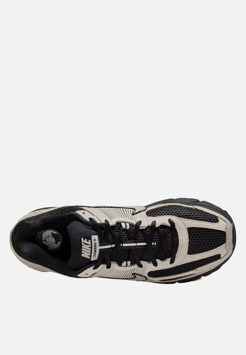 Nike - Nike Zoom Vomero 5