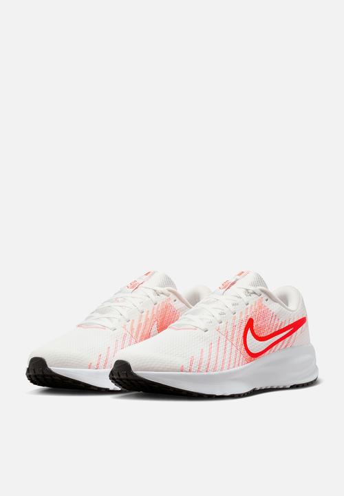 Nike - Nike Run Defy