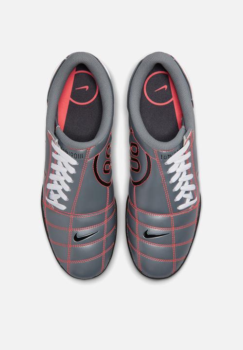 Nike - Nike Total 90